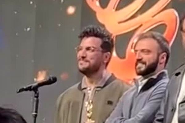 شوخی‌های جنجالی امیرحسین قیاسی و ابوطالب در جشن حافظ! + فیلم