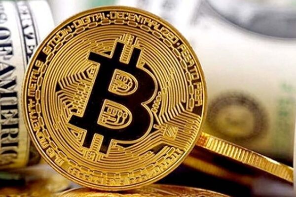 بیت‌کوین دوباره قرمز شد؛ آیا ریزش تا محدوده پایین‌تر ادامه دارد؟