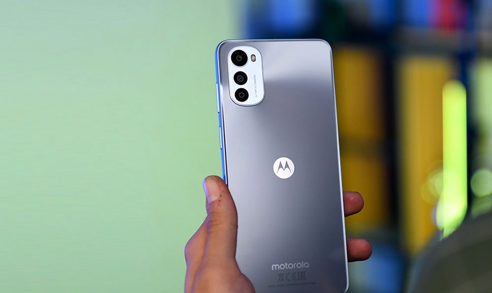 بهترین گوشی تا 6 میلیون تومان در بازار ایران