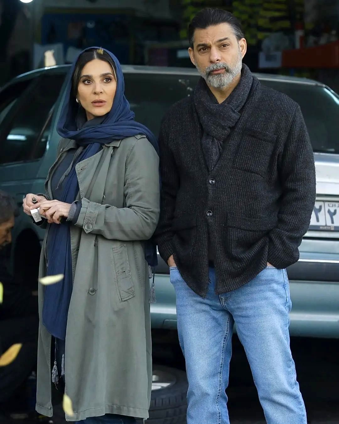 ژست سیگار به دستِ سحر دولتشاهی در کنار پیمان معادی