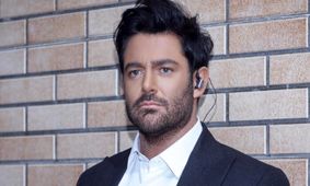 شوخی خنده‌دار محمدرضا گلزار با تاریخ ازدواجش در صدا و سیما + فیلم