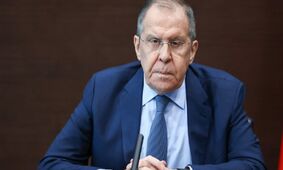 لاوروف: ارسال تسلیحات به ایران خلاف قوانین بین‌المللی نیست