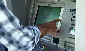 کمبود اسکناس در خودپردازها صدای مردم را درآورد / واقعا ماجرا چیست ؟!