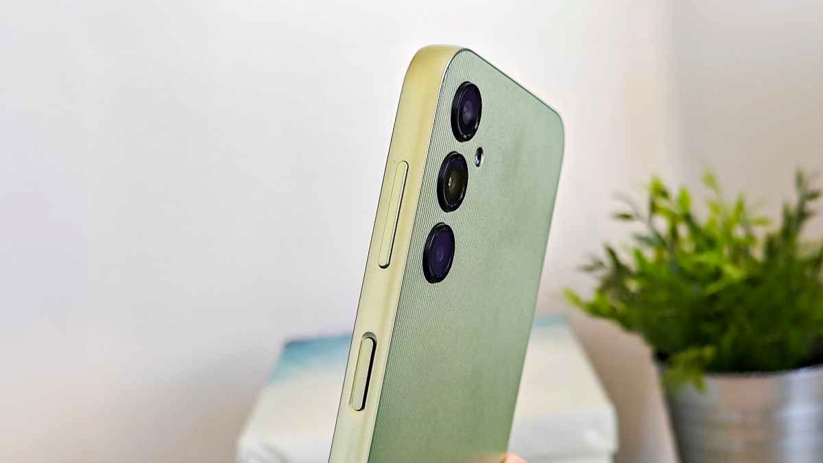 مقایسه A14 با نوت 12 فورجی