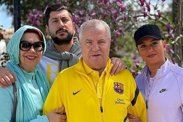 راز سیم‌کارت میلیاردی علی پروین: ساده زیستی از گوشی قدیمی تا شماره لوکس!