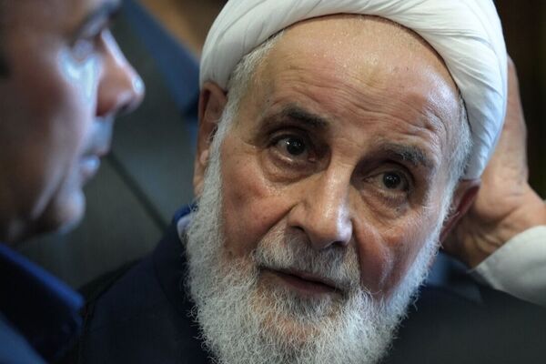 ناطق نوری: معادلات دشمن با موشک‌های ایران به هم خورد!