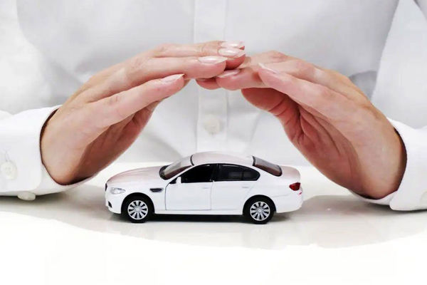 قوانین جدید بیمه شخص ثالث؛ چه کسانی می‌توانند تخفیف را منتقل کنند؟