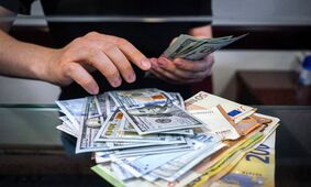 قیمت دلار 6 فروردین 1402 / زور افزایشی‌ها به بازار دلار چربید؟
