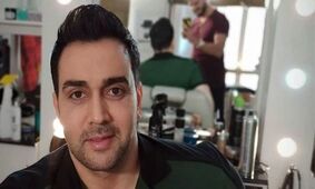 پوریا پورسرخ و ژست متفاوتش: "یکی اون بالا ما رو دوست داره!"