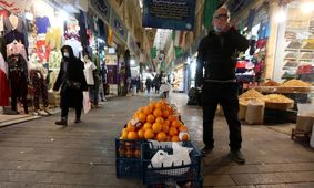 تهران زیر سایه بازار سیاه دستفروشی؛ یک متر پیاده‌رو، ۲ میلیارد تومان!