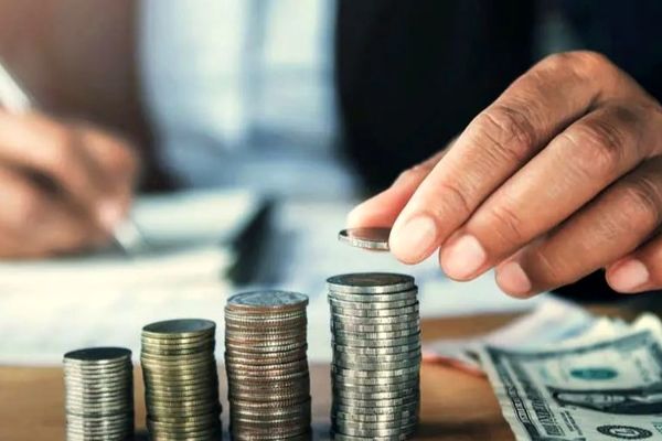 هشدار روزنامه جمهوری اسلامی درباره مافیاهای اقتصادی: آیا دست‌هایی در کار براندازی است؟