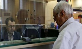 خبر خوش برای بازنشستگان؛ پول‌های فروردین ماه در راه است!