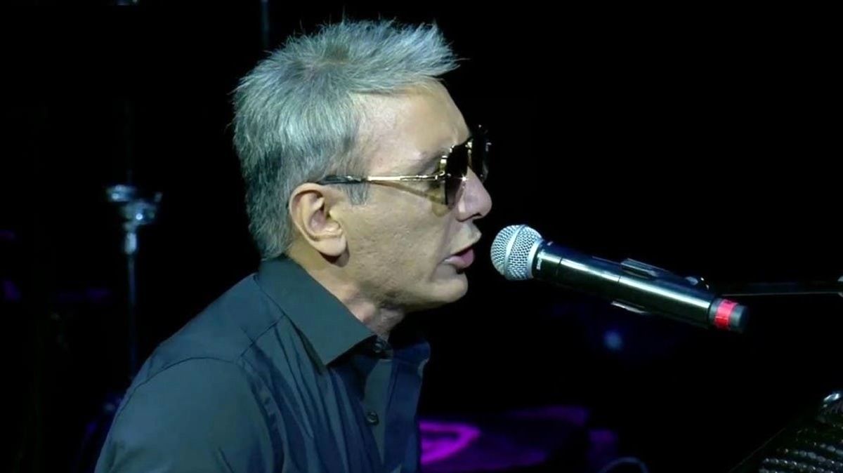 شادمهر عقیلی