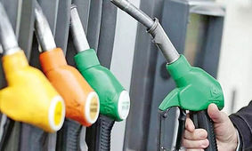 تفاهم دولت و مجلس بر سر افزایش قیمت بنزین در سال 1403/ بنزین چقدر گران می شود؟
