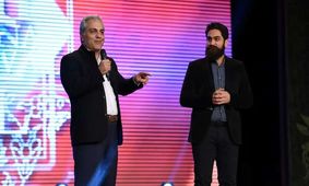 آیا امکان نزدیک شدن به مهران مدیری اسطوره طنز ایران با این بادیگاردهای اخمو وجود دارد؟ + ویدیو