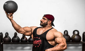  هادی چوپان رئیس یکی از فدراسیون‌ها را جلوی مردم ضایع کرد / برای من دهن گشادی نکن علف هرز! + سند