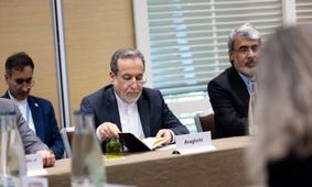 عراقچی:  هرگز از توان موشکی خود دست نمی‌کشیم / مذاکره مستقیم با آمریکا نداریم