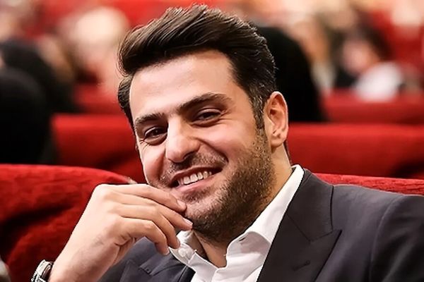 علی ضیا با اجرای ترانه ابی غوغا به پا کرد! +فیلم