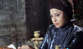 تصویر باورنکردنی از مهراوه شریفی نیا در آغوش عشقش!