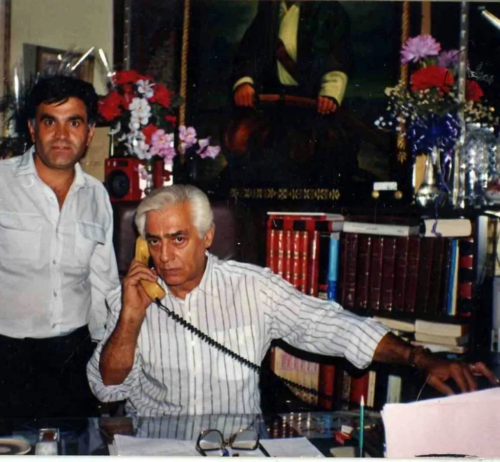 قابی یهویی از محمدعلی فردین در مغازه فرش فروشی