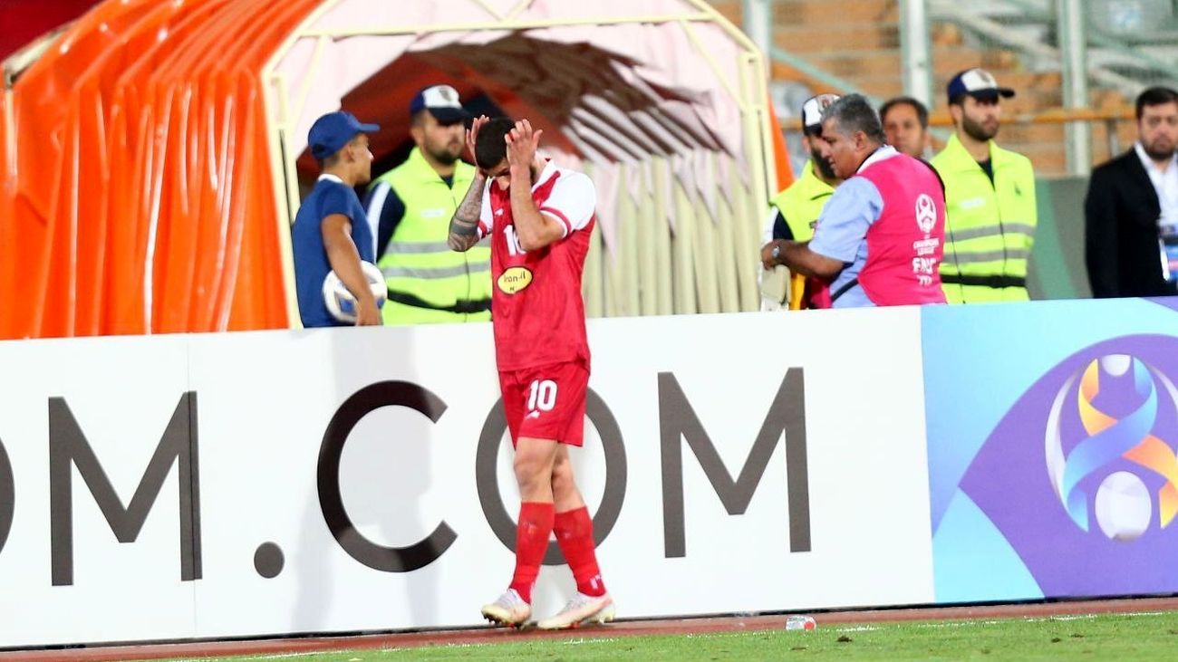 یک پرسپولیسی نیامده باید برود!