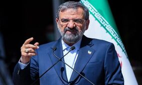 محسن رضایی: فشار اقتصادی وارد شده به ایران، هر کشوری را 48 ساعته ساقط می‌کرد