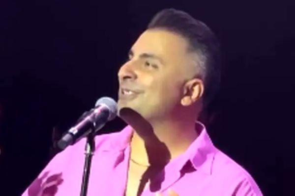 حضور غیرمنتظره بنیامین بهادری در کنسرت پرهیاهوی طلیسچی! +فیلم