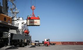 اول ارز را مدیریت کنید بعد انتظار تجارت داشته باشید/ دلار چند نرخی تا کی؟ 