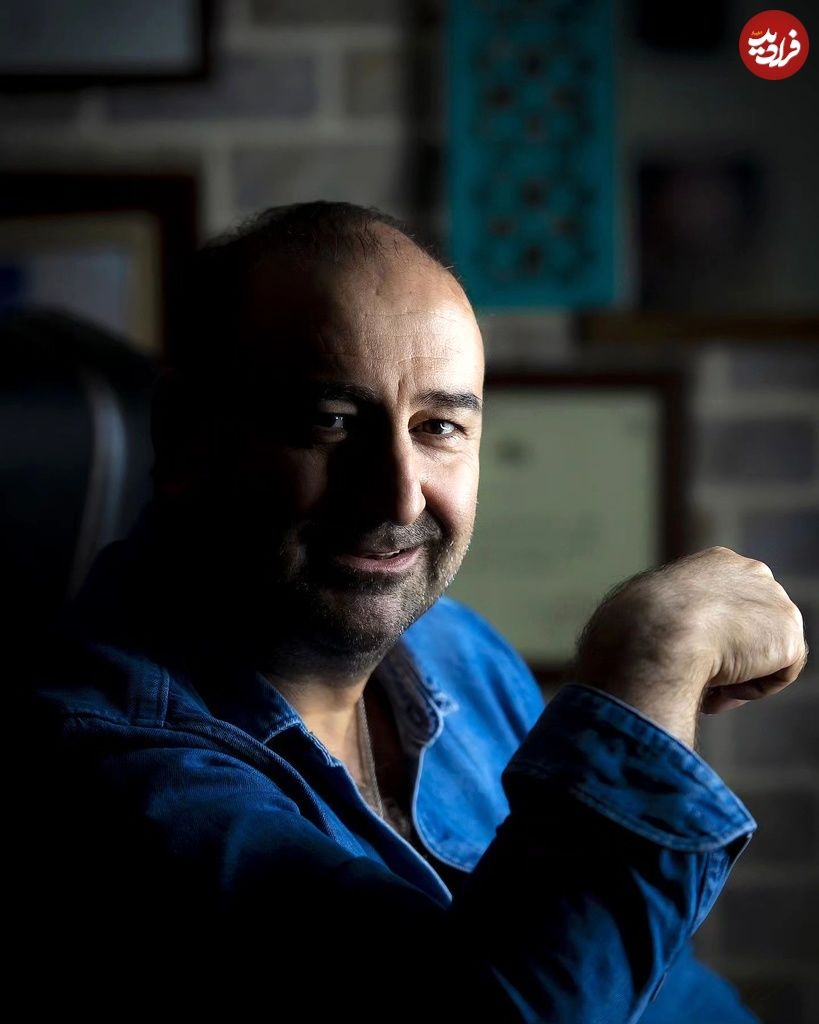 تیپ و چهره واقعی بازیگر پایتخت در ۵۰سالگی