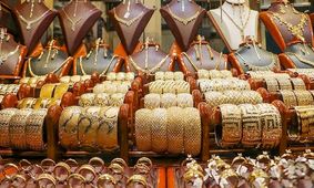 طلا روی موج سیاست / طلا به کدام سو می‌رود؟