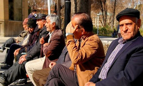 تامین منابع همسان‌ سازی حقوق بازنشستگان برعهده دولت است نه مردم
