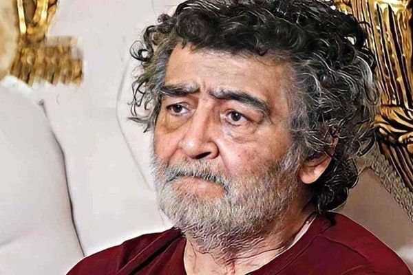 لحظات ناب تولد رضا رویگری در 79 سالگی؛ سورپرایزی که دل‌ها را تکان داد! + فیلم