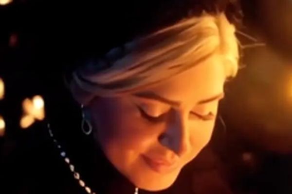 گریم جنجالی الناز شاکردوست در فیلم کج‌پیله +فیلم