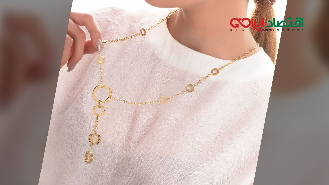 چطور آویز طلای شیک مناسب خودمان را انتخاب کنیم؟