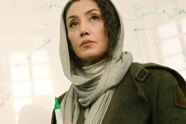 تصویری دیده‌نشده از هدیه تهرانی در سال 81؛ مثل همیشه جذاب و جوان!