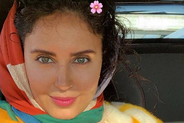 جنجال کپی‌برداری الناز شاکردوست از پوشش پریناز ایزدیار!