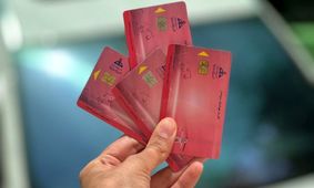 هجوم مردم به مراکز پلیس ۱۰+ برای کارت سوخت