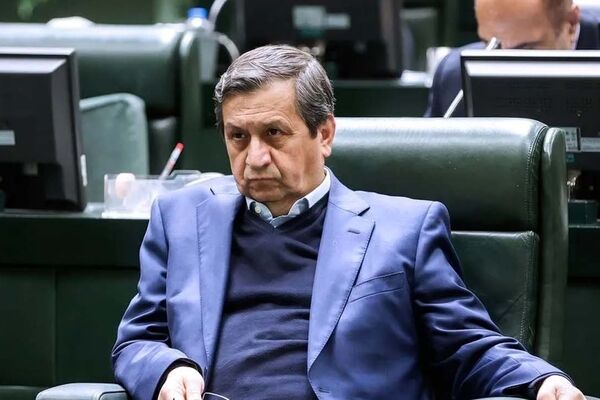 همتی از پشت پرده افزایش قیمت دلار گفت