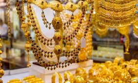 بازار طلا و سکه درگیر تحولات جهانی / کاهش قیمت‌ها نزدیک است؟
