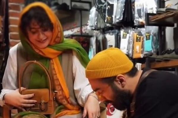 (فیلم) اقدام عجیب اوستا کفاش؛ سوزاندن کفش چرم بازیگر محبوب سریال از سرنوشت!