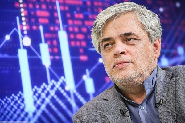 مهاجری: استفاده مخالفان آزادی اینترنت از خط سفید منافقانه است