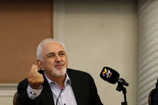 کیهان: ظریف با تکرار شعار «موشک یا مردم»، ادامه‌دهنده پروژه غرب است