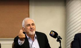 کیهان: ظریف با تکرار شعار «موشک یا مردم»، ادامه‌دهنده پروژه غرب است