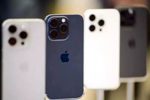 قیمت موبایل دوشنبه 19 خرداد 1404/ کف قیمت آیفون چند؟