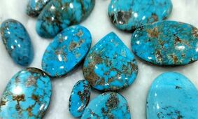 خواص سنگ فیروزه در طب سنتی و انرژی درمانی