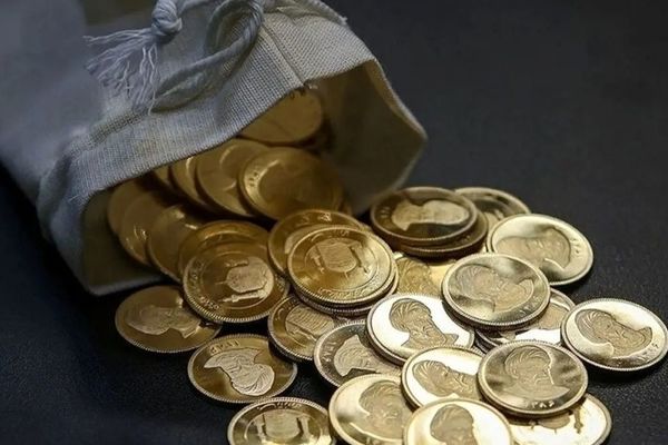 واکنش مردم به فروش گسترده طلا توسط دولت