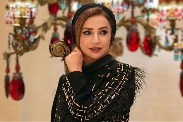 وقتی شبنم قلی‌خانی بازیگر آنام، کریسمس را در دبی به سبک کودکانه جشن گرفت!