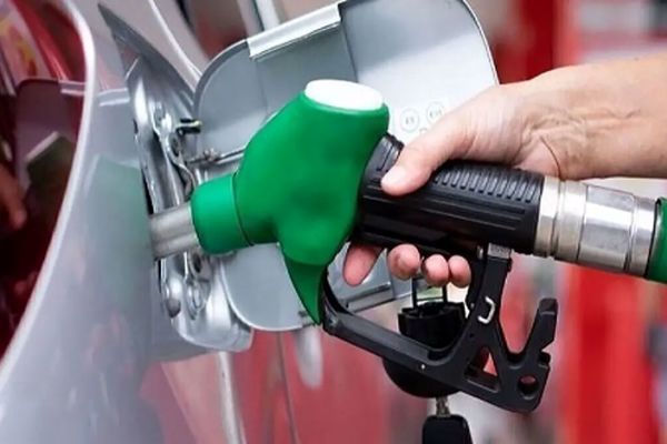 صفر تا صد تغییرات قیمت بنزین در 1404/چه اتفاقی در راه است؟