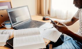 ۱۰ اپلیکیشن برنامه‌ریزی درسی برتر برای دانش‌آموزان و دانشجویان