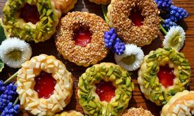 مردم کمتر شیرینی بخورند ! / قنادی ها میلیونی پول پارو می کنند !